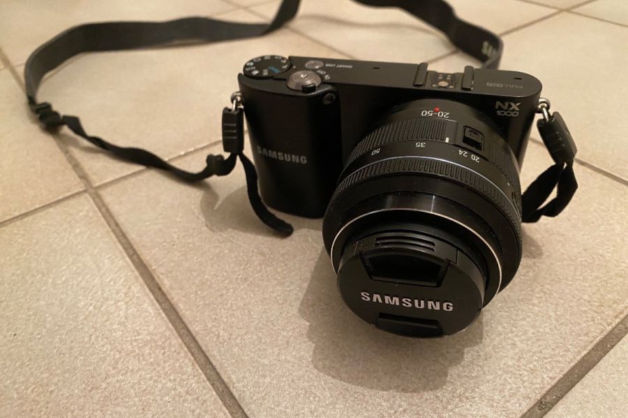 Digitalkamera Samsung NX 1000, 20-50 mm - Bild 1