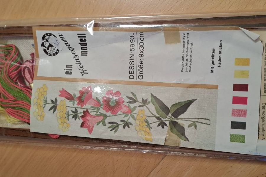 Stickbild Blumenmotiv gerahmt 9x30cm - Bild 2