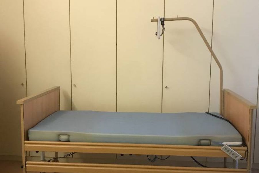 Elektrisches Pflegebett - Bild 2