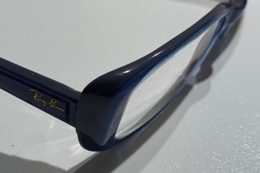 Ray Ban modisch Brillenfassung blau inkl. Etui zu verkaufen. - Bild 1
