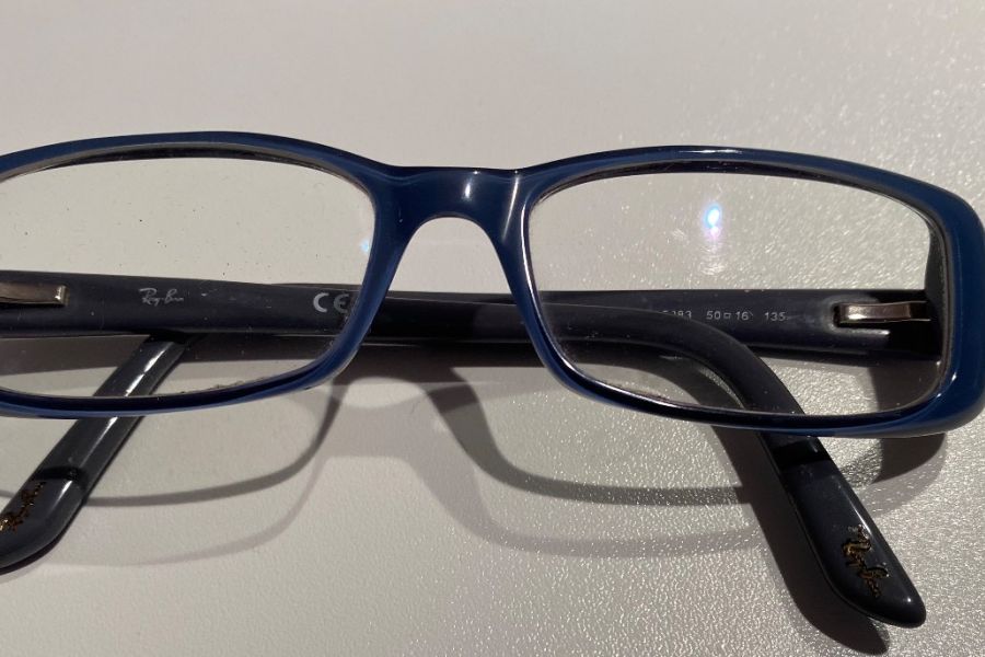 Ray Ban modisch Brillenfassung blau inkl. Etui zu verkaufen. - Bild 2