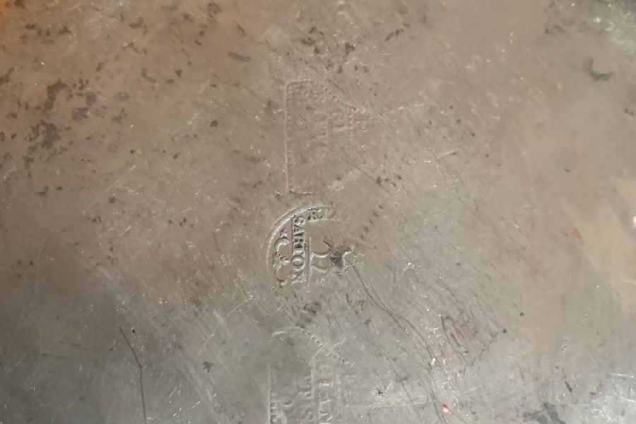 Zwei Zinnteller, 5 Zinnuntersetzer und ein versilberter Teller - Bild 5
