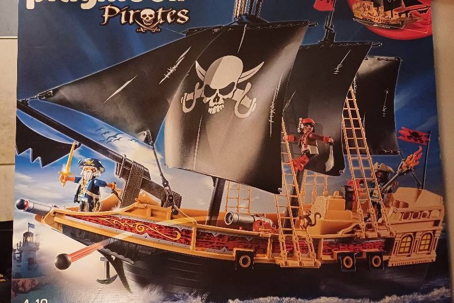 Playmobil-Piratenschiff - Bild 1
