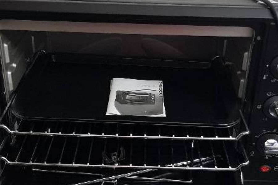 Pizza und Backofen - Bild 1