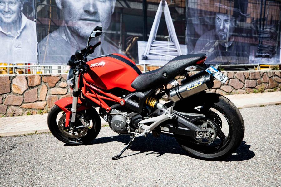 Ducati Monster 696 - Bild 2