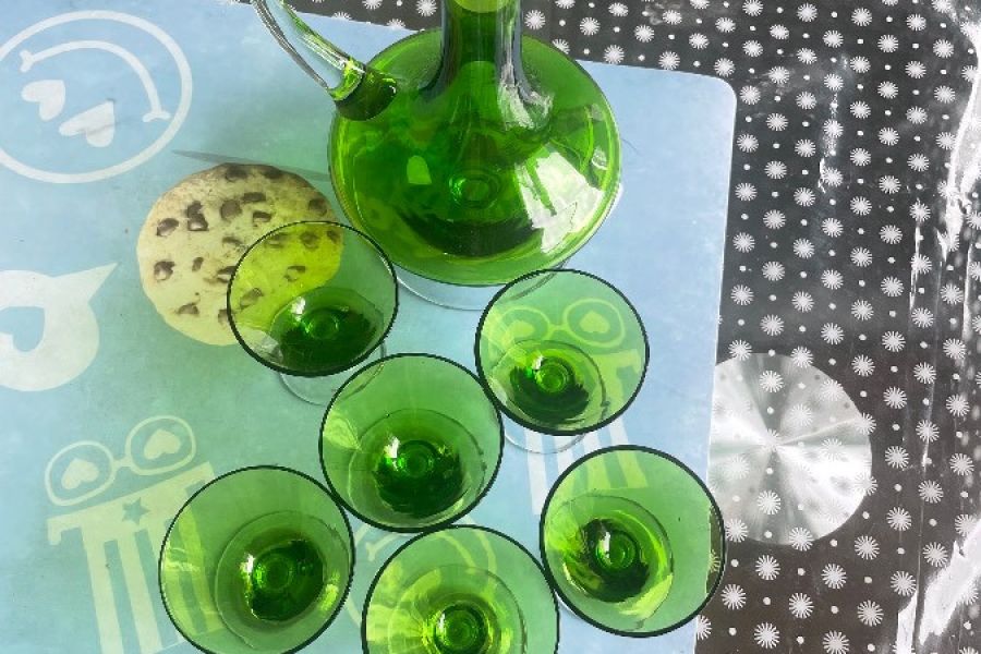 Kleine Kirafe mit 6 Gläsern zuverkaufen - Bild 2