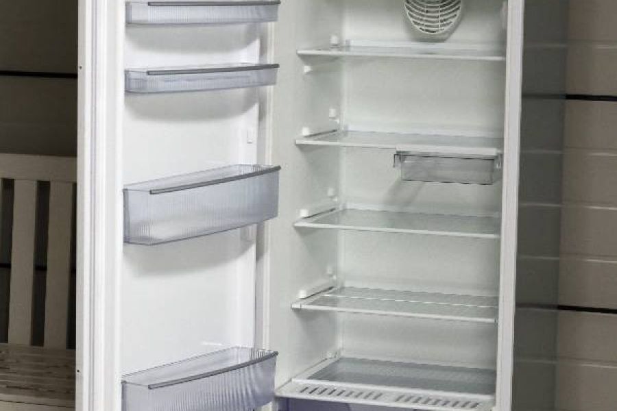 Großer Einbau-Kühlschrank in gutem Zustand - Bild 2