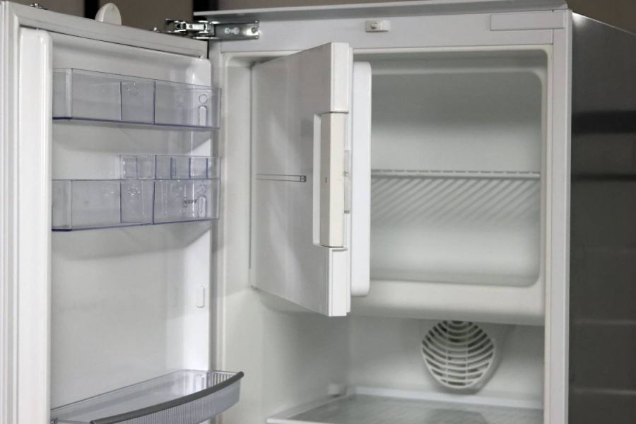 Großer Einbau-Kühlschrank in gutem Zustand - Bild 5