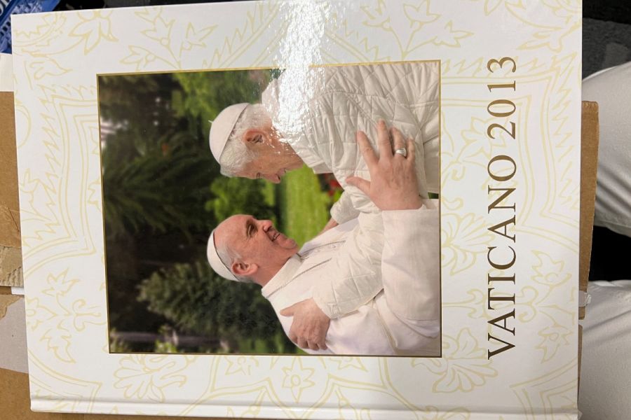 Briefmarkenalben Vatikan - Bild 1