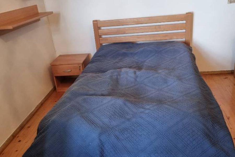 Tolles Jugendzimmer aus Massivholz - Preis verhandelbar - Bild 1