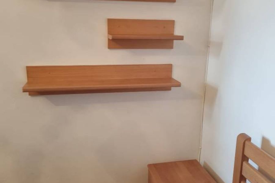 Tolles Jugendzimmer aus Massivholz - Preis verhandelbar - Bild 2