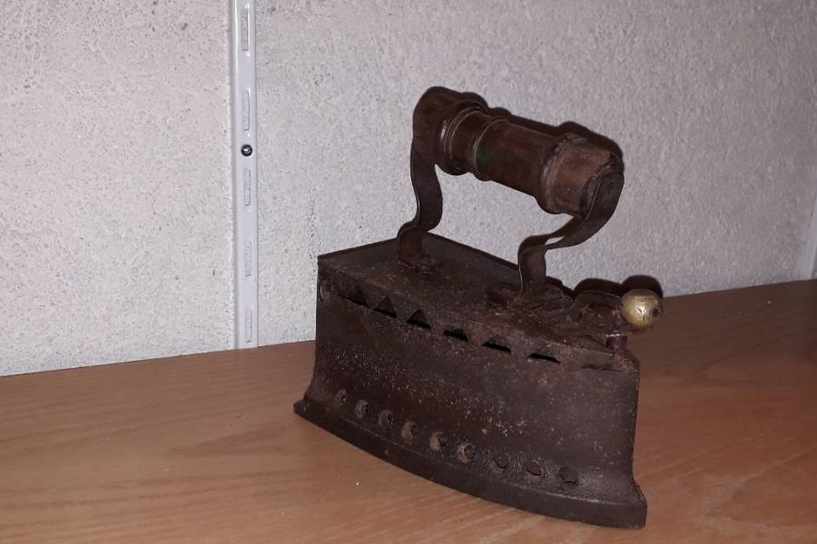 Antikes Bügeleisen - Bild 2