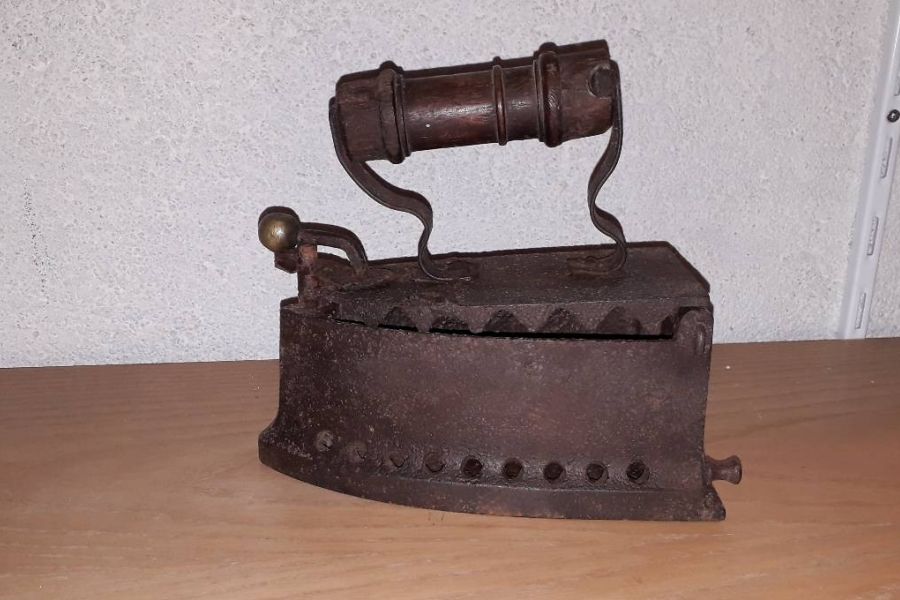Antikes Bügeleisen - Bild 3
