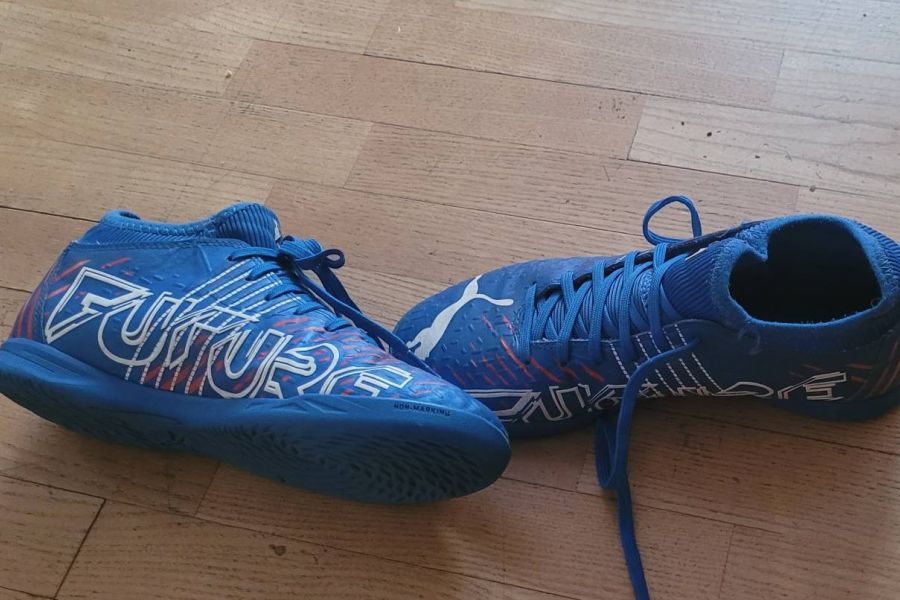 Calcetto Schuhe puma Gr. 38 um 20 Euro zu verkaufen - Bild 1