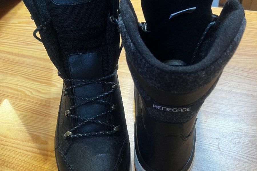 Lowa Winterstiefel mit Eis-Rutschschutz - Bild 1