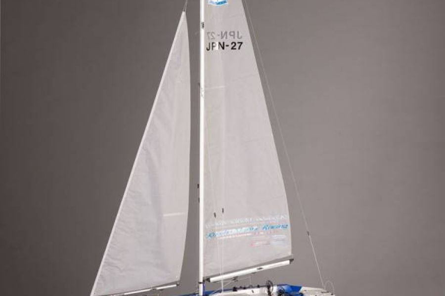 Segelboot von Kyosho der 2 Meter Wettbewerbsklasse - Bild 2