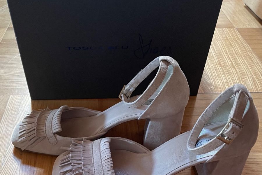 Stöckelschuhe - Bild 1