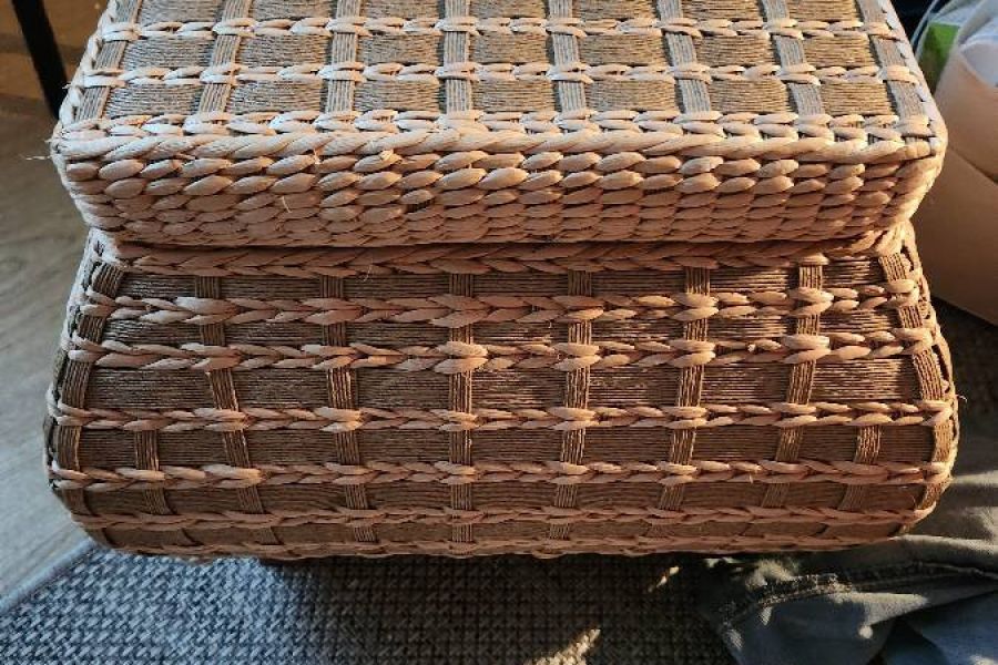 Orientalischer Hocker mit gefüttertem Stauraum innen - Bild 2