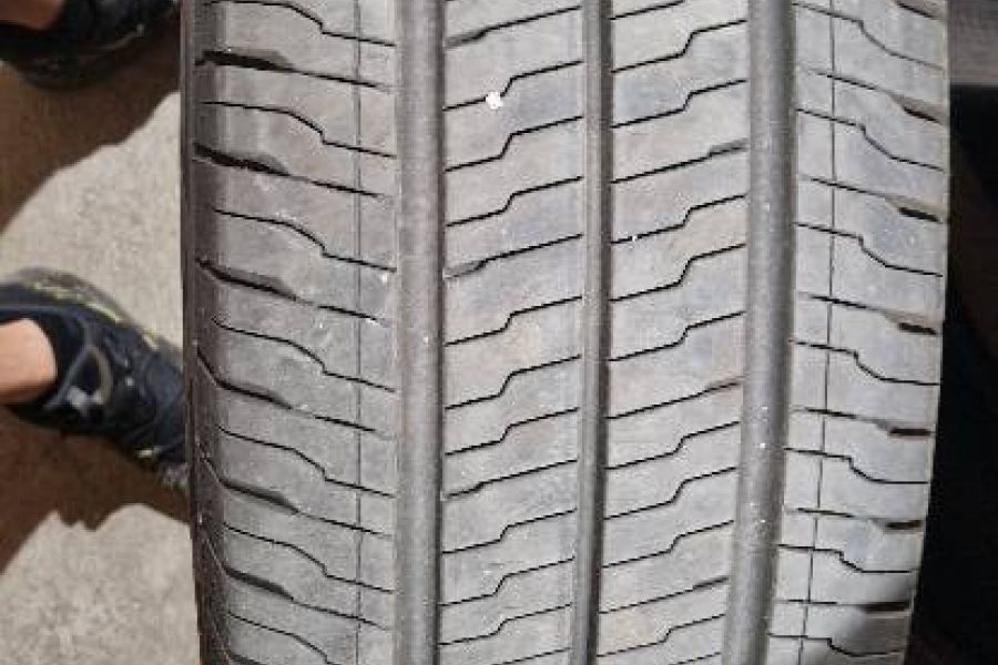 Sommerreifen 235/65 R16 C 115/113 - Bild 2