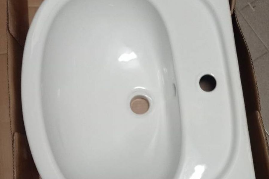 Alles fürs Badezimmer (Armaturen,Waschbecken,Klodeckel,Anschlüsse etc) - Bild 1