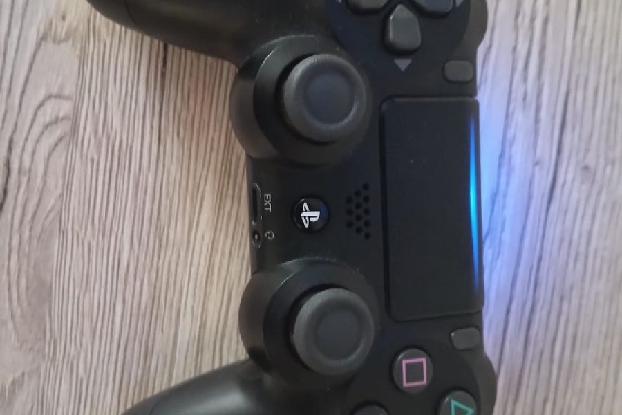 PlayStation 4 mit 500 GB Speicher zu verkaufen - Bild 2