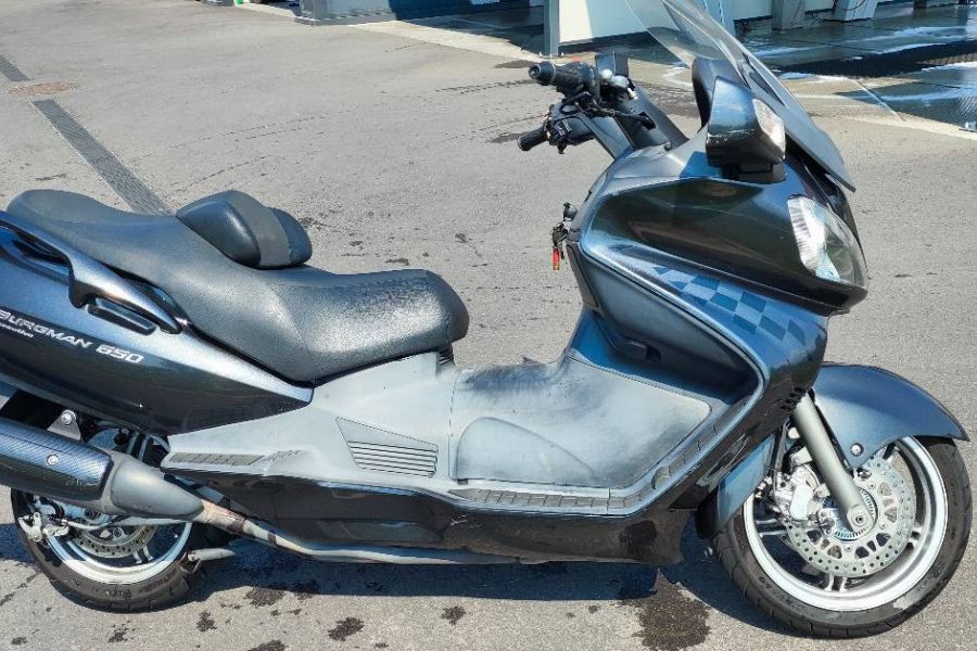 Verkaufe Suzuki Burgmann 650Execiutive - Bild 3
