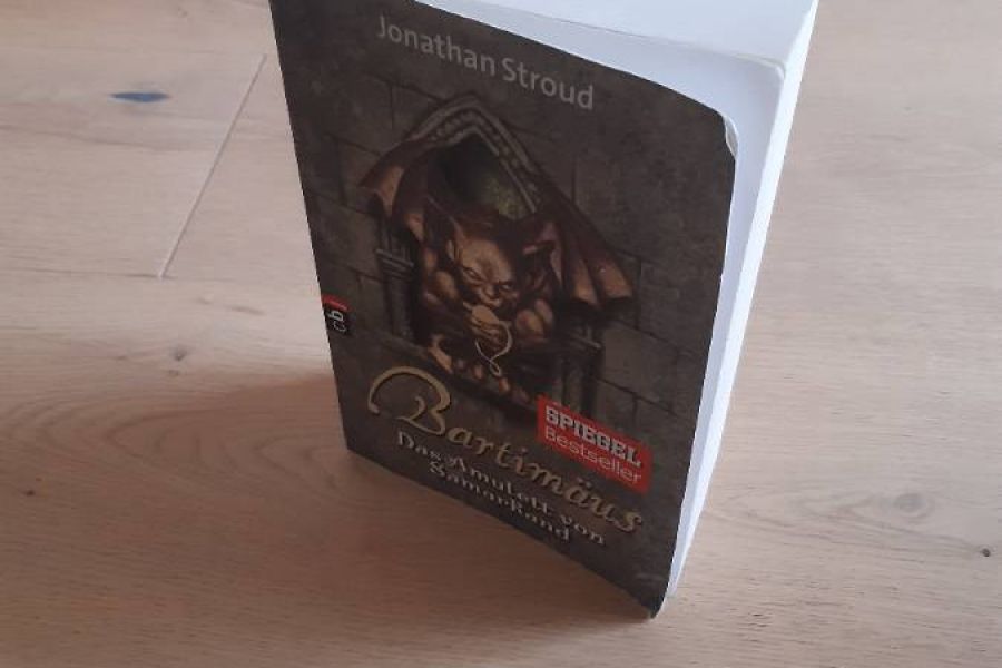 Buch: "Bartimäus - Das Amulett von Samarkand" von Jonathan Stroud - Bild 2