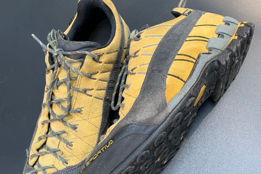 Trekkingschuhe Sportiva - Bild 1