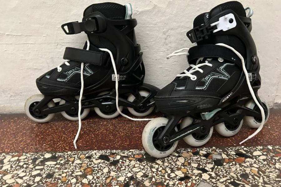Rollschuhe Größe 32-35 Schwarz - Bild 2