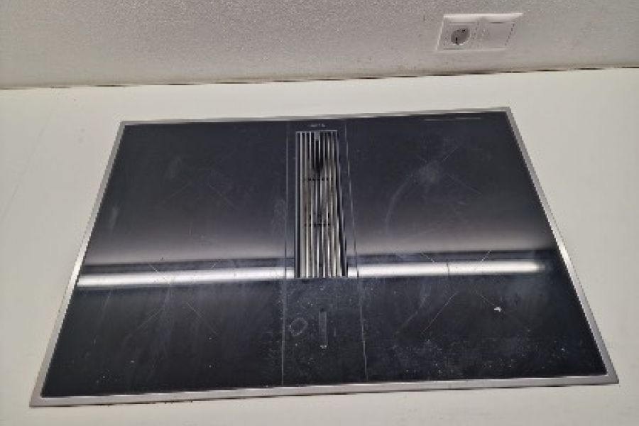 Moderne Einbauküche zu verkaufe( evtl Geräte auch Einzeln).NP 15.000€ - Bild 1