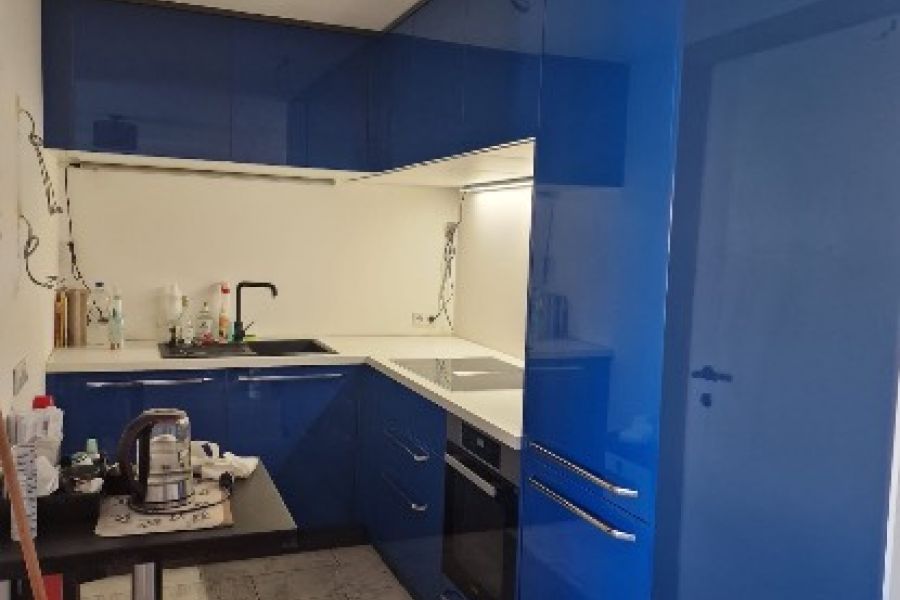 Moderne Einbauküche zu verkaufe( evtl Geräte auch Einzeln).NP 15.000€ - Bild 4