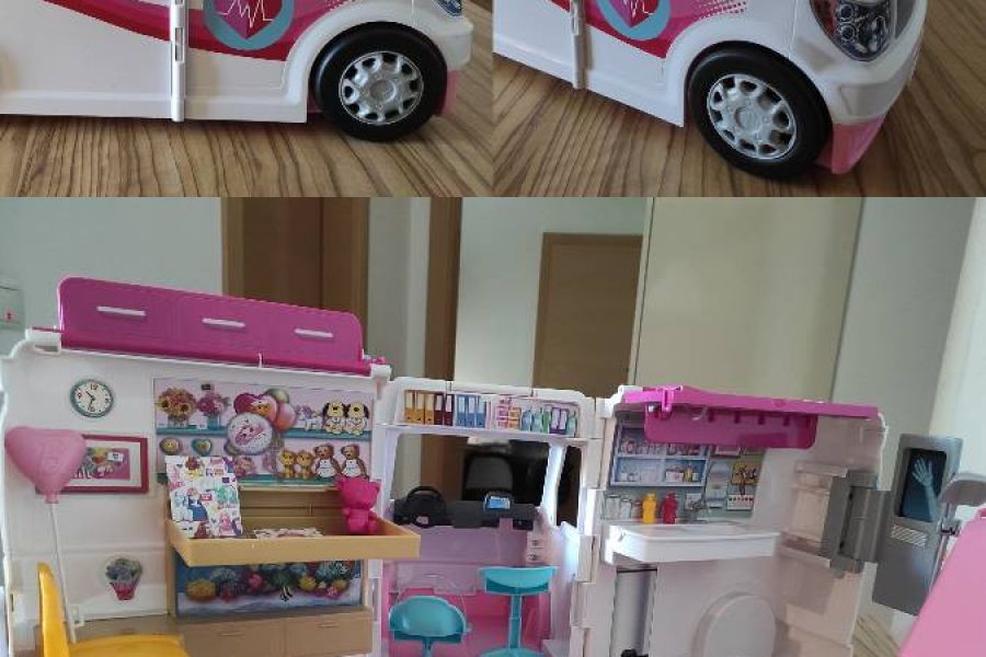 Barbie Rettungswagen - Bild 1