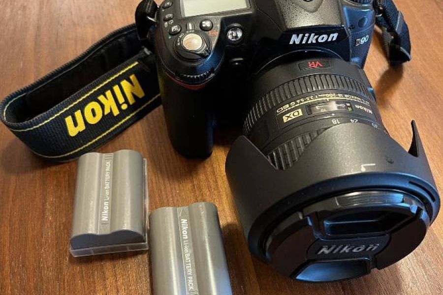 Verkaufe Spiegelreflexkamera NIKON D90 mit Objektiv NIKON 18 - 200 mm - Bild 2
