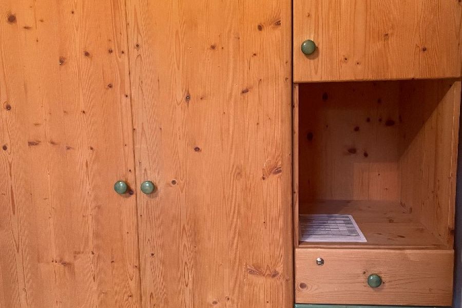 kleiderschrank - Bild 1