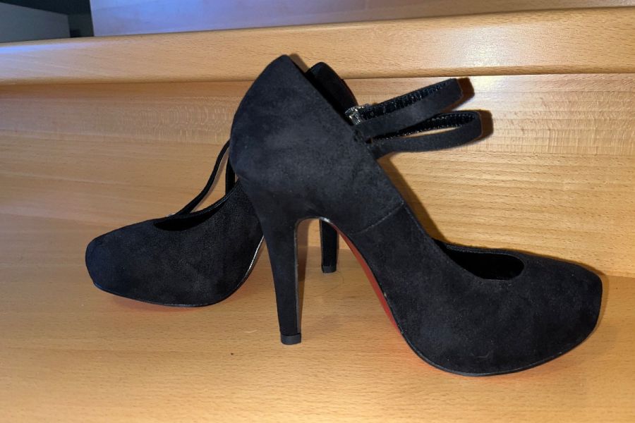 Schuhe mit Absatz, Gr. 35, schwarz - Bild 1