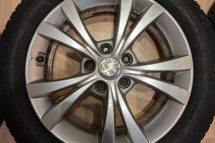 Winterreifen 205/55 R16 91H samt original Alfa Romeo Alufelgen - Bild 4