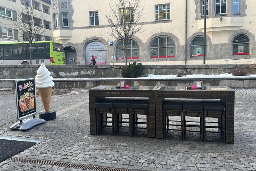 Rattantische mit Hocker - Bild 2