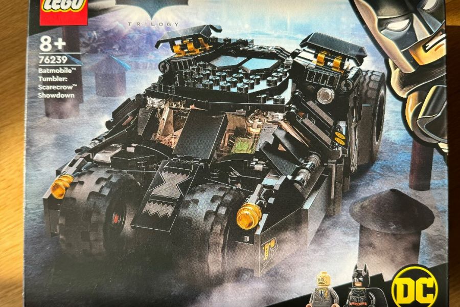 LEGO 76239 - Bild 1