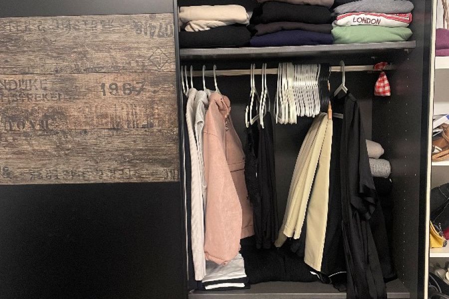 Kleiderschrank - Bild 3