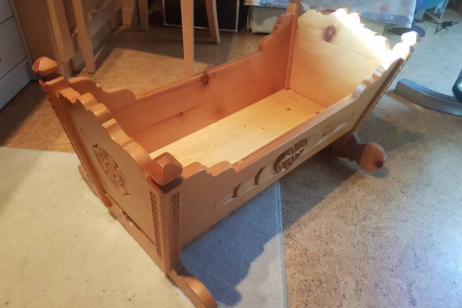 Wiege aus Zirmholz - Bild 2