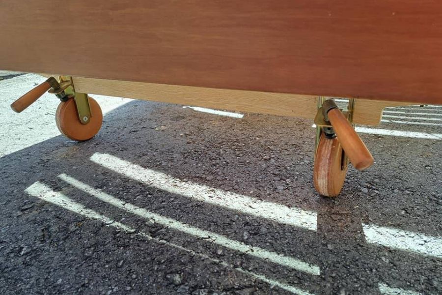 Pflegebett elektrisch verstellbarem Lattenrost / Lettli Tyroflex Holz - Bild 3