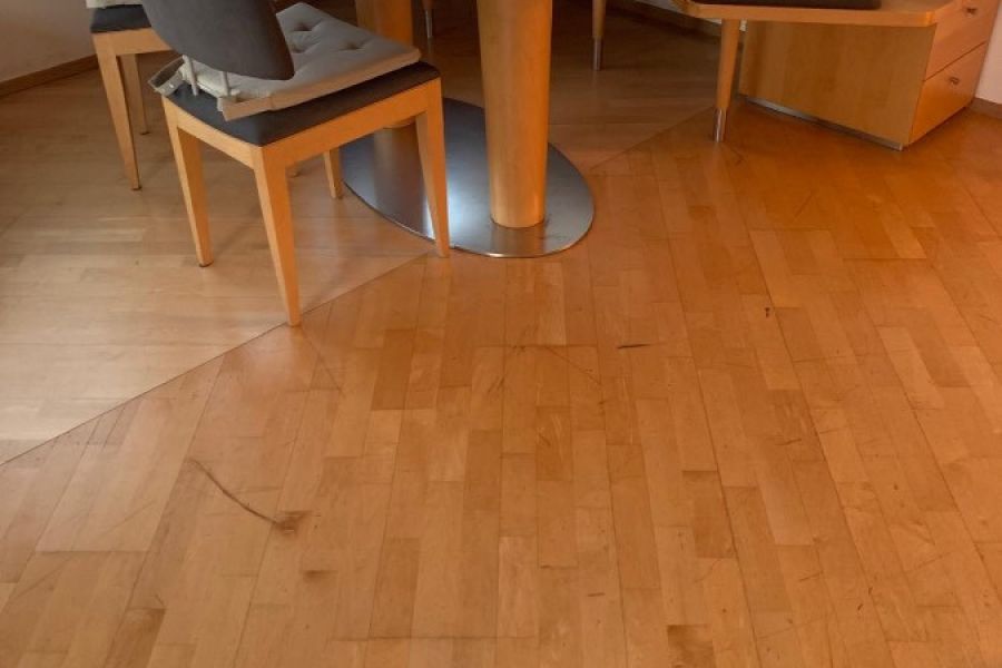 Tisch mit Eckbank - Bild 1