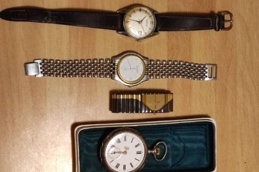 Uhrensammlung zu verkaufen - Bild 1