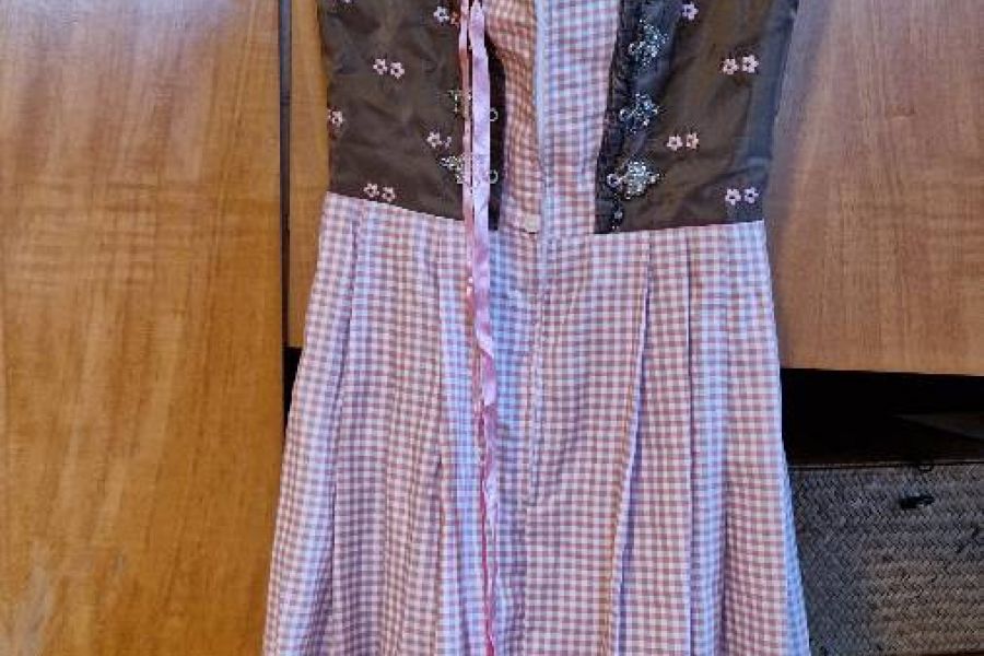 Dirndl mit Bluse - Bild 3