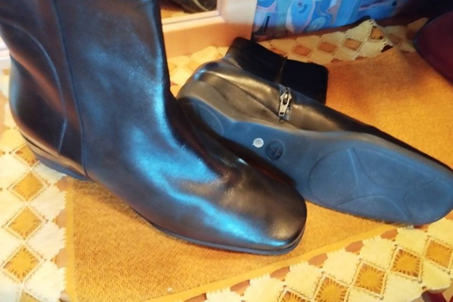 Stiefeletten aus Leder mit Gummisohle in Gr. 41 - Bild 3