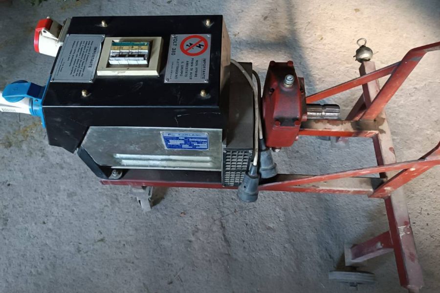 Stromaggregat im Top-Zustand 10 kW - Bild 4