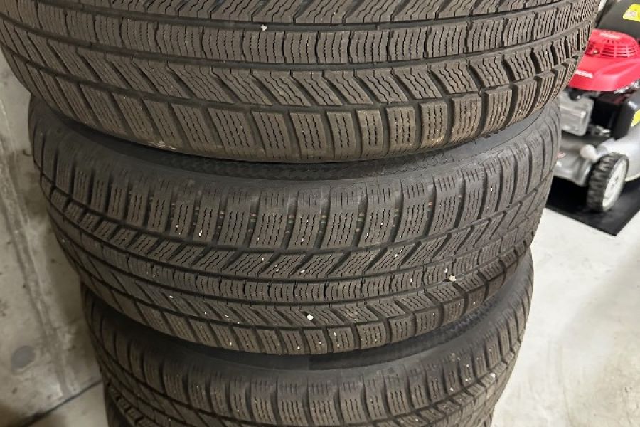 Set Winterkompletträder Continental 225/55 R17 (12/2021) - Bild 3
