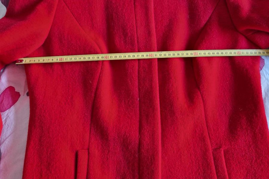 Roter Wollmantel Gr. 42/44, große Oberweite - Bild 4