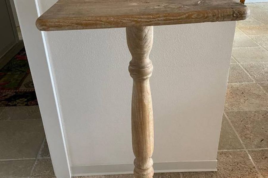 Tisch aus Holz - Bild 1