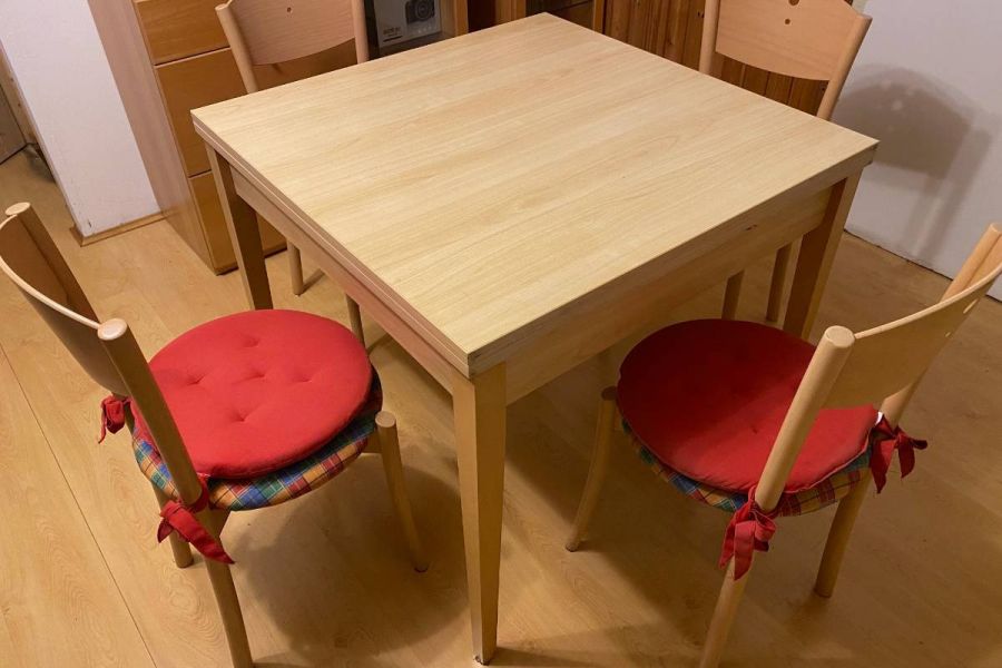 Tisch mit 6 Stühlen - Bild 2